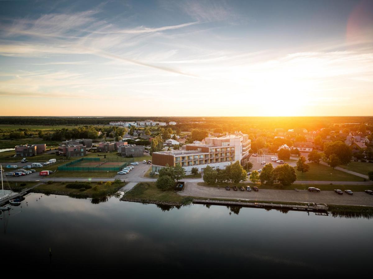 Georg Ots Spa Hotel Курессааре Екстер'єр фото